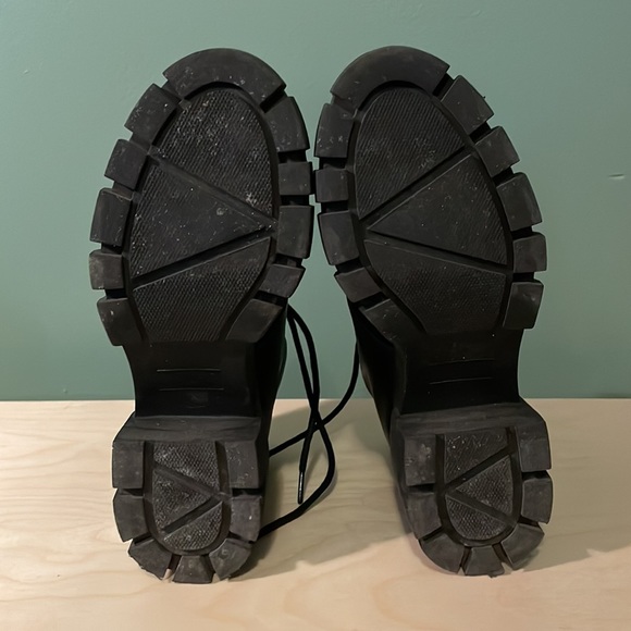 Leather ankle boots with small heel - Picture 4 of 7